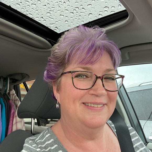 Meet your Posher, Christine - Picture 4 of 4